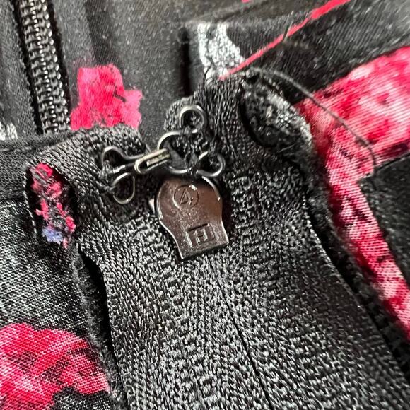 ROYAL BONES By Daang Goodman Floral Skull Dress in Red & Black Women's Medium - Picture 10 of 13